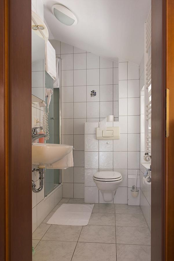 Hotel Pansion Maestral à Novi Vinodolski Extérieur photo