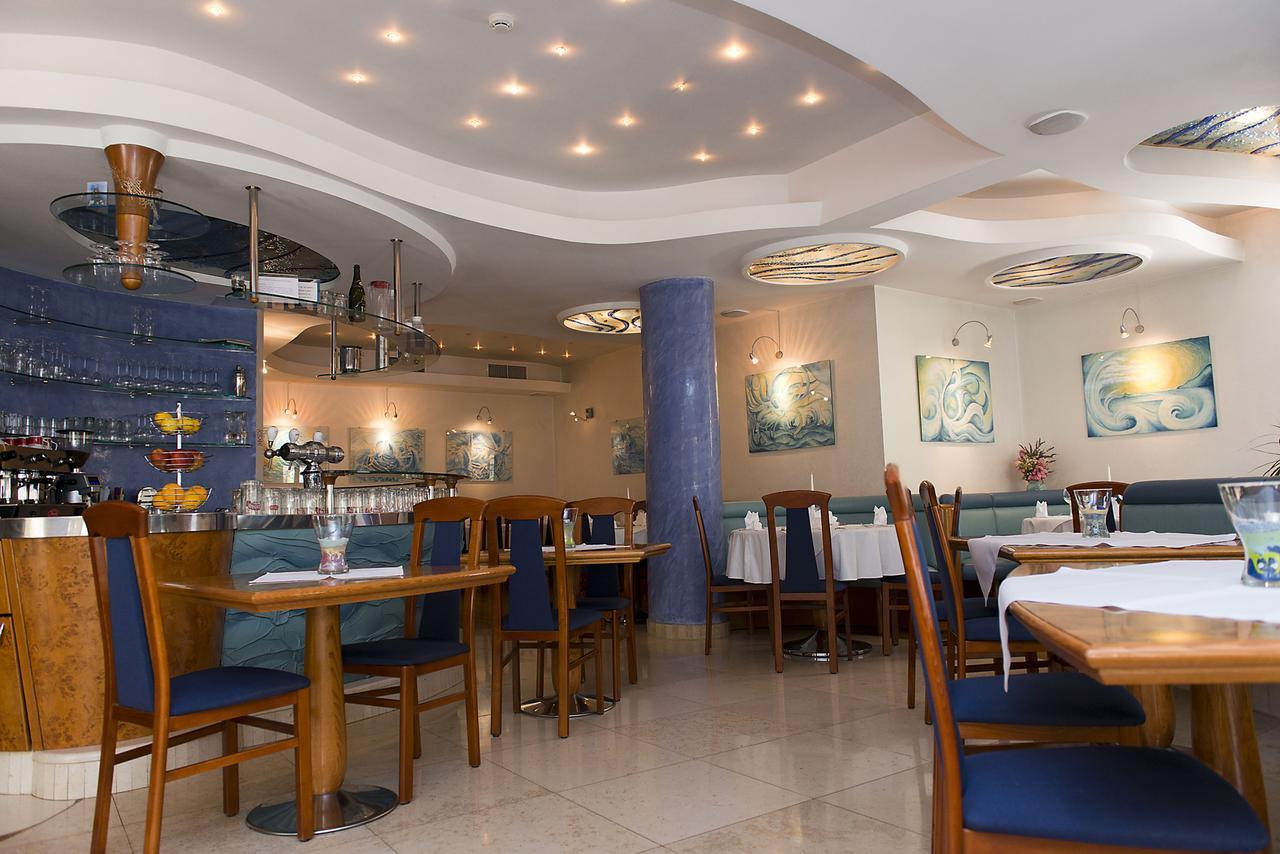 Hotel Pansion Maestral à Novi Vinodolski Extérieur photo