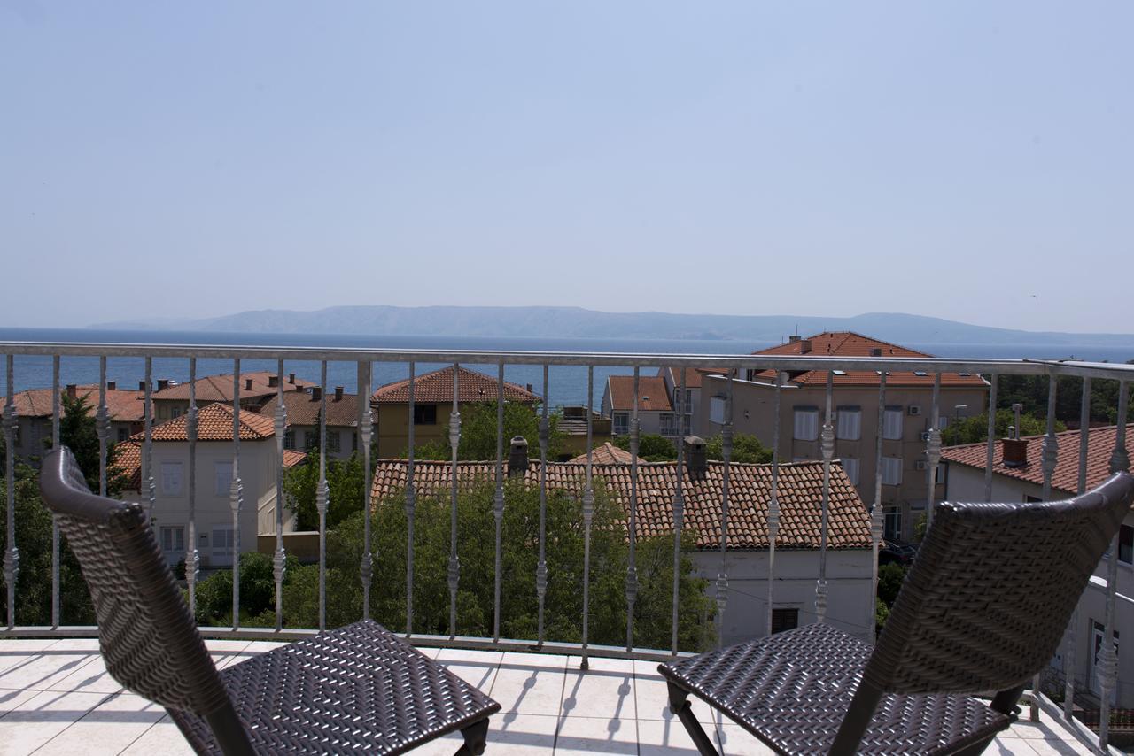 Hotel Pansion Maestral à Novi Vinodolski Extérieur photo